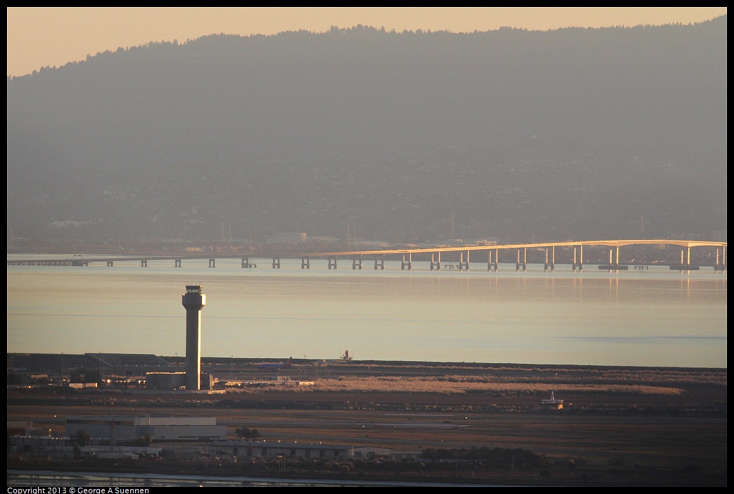 0112-165103-01.jpg - Oakland Airport